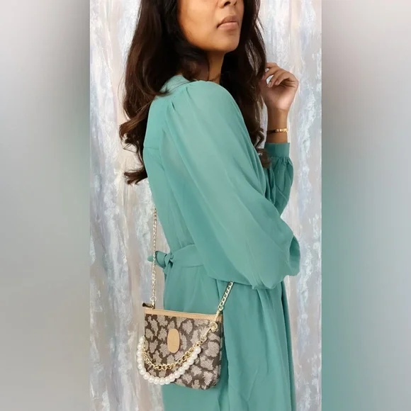 YSL Elegant animal print pouch on chain - Picture 3 of 11